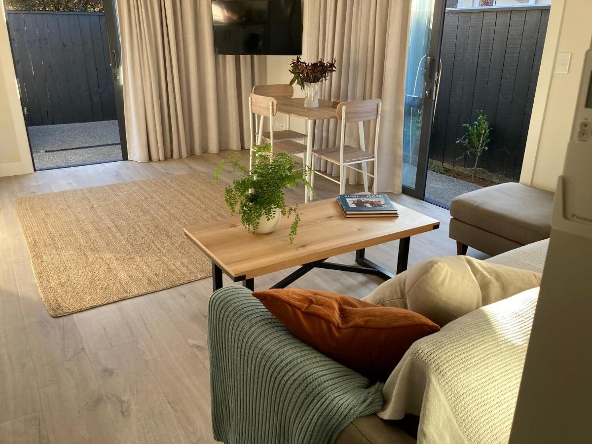 Modern, Sunny, Central Motueka ภายนอก รูปภาพ